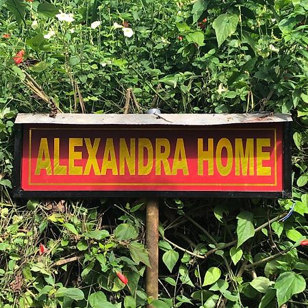 Alexandra Home For Foreign Tourists Only Gampola Exterior foto
