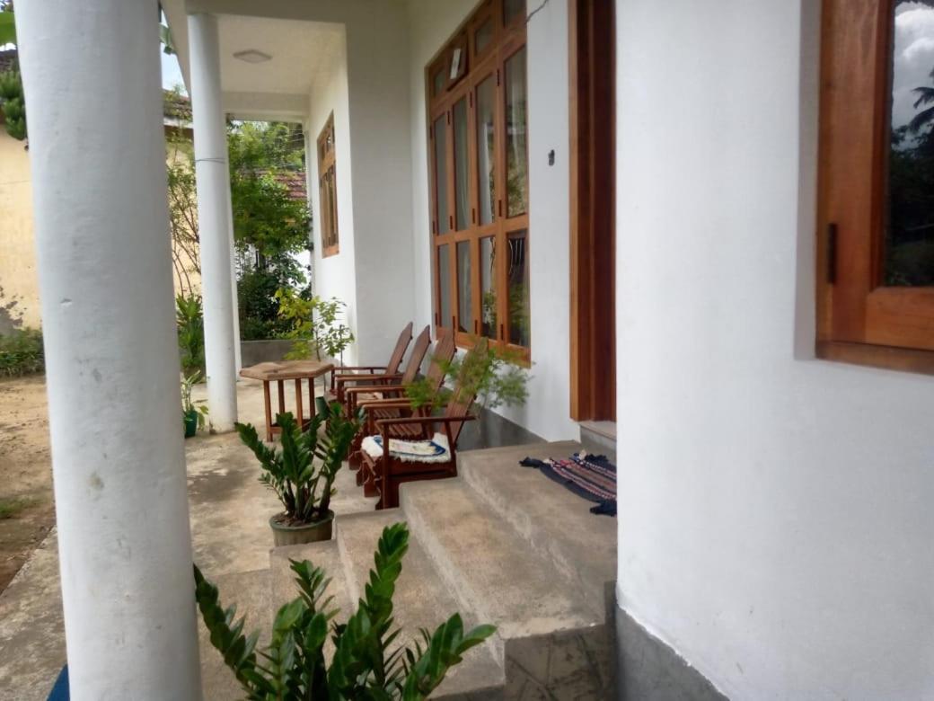 Alexandra Home For Foreign Tourists Only Gampola Exterior foto